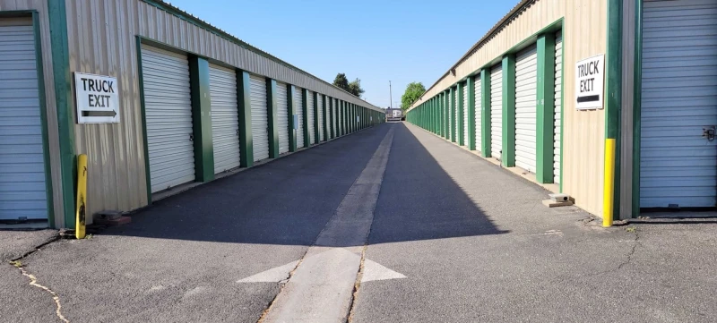 second photo of the truck exit at Purely Storage in Atwater, CA